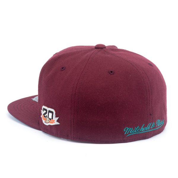 Кепка MITCHELL&NESS NHL HIGH CROWN FITTED SNAPBACK (2)